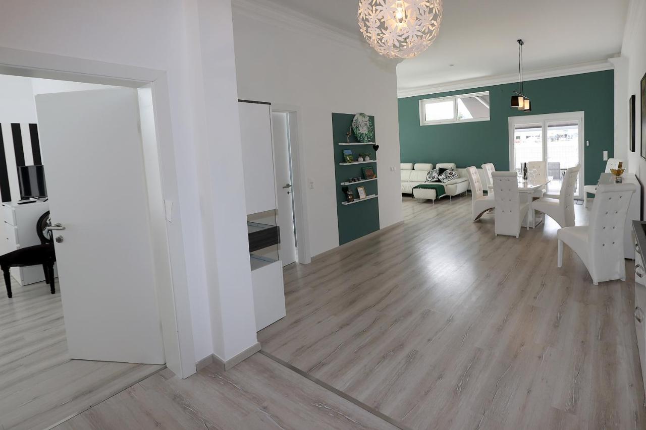 Exklusive Fw Mit 3 Sz Und Grosser Terrasse Gratkorn Exterior photo