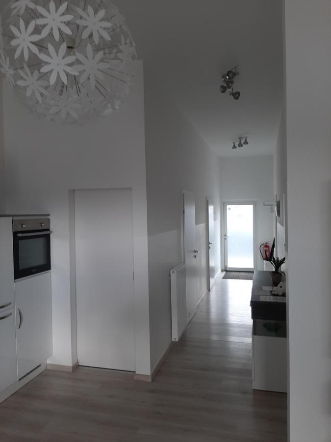Exklusive Fw Mit 3 Sz Und Grosser Terrasse Gratkorn Exterior photo